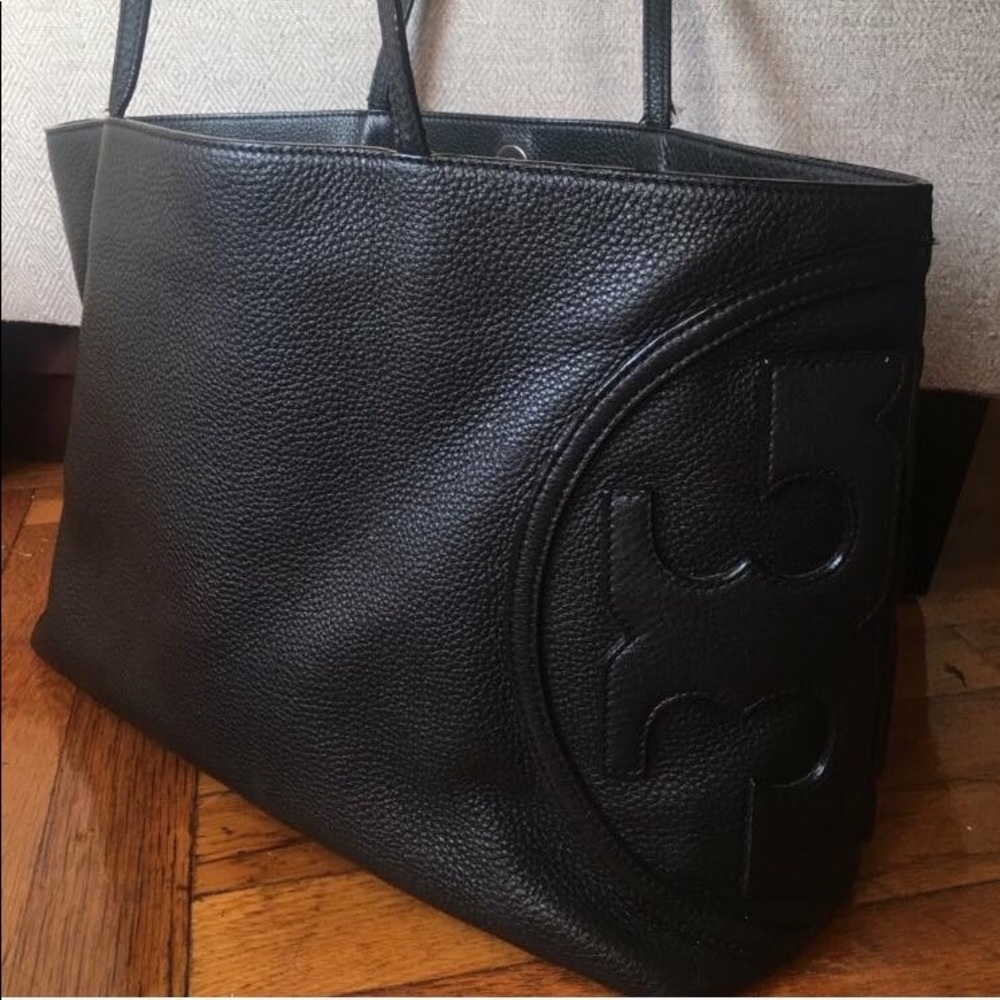 Tory Burch All T Leather Tote